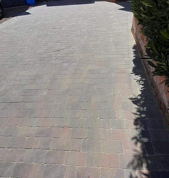 Bradstone Woburn Rumbled Block Paving
