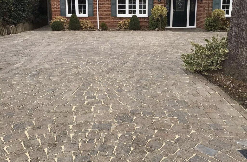 Driveway Cleaning – Before & After